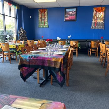 Himalayan Cafe - San Dimas - Dining area - Himalayan/Nepalese Near Me - San Dimas, California Himalayan Cafe - San Dimas - Dining area - Himalayan/Nepalese Near Me - San Dimas, California