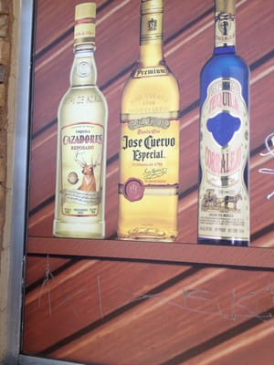 Lee's Discount Liquor by null