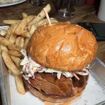 Walter's Southern Kitchen - Brisket sandwich - Southern Near Me - Pittsburgh, Pennsylvania Walter's Southern Kitchen - Brisket sandwich - Southern Near Me - Pittsburgh, Pennsylvania