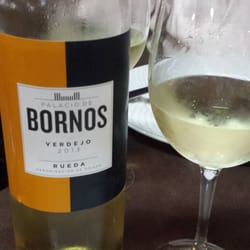 El Almejero - Muy recomendable este Verdejo de Rueda y bien de precio. Bien fresquito, gana.