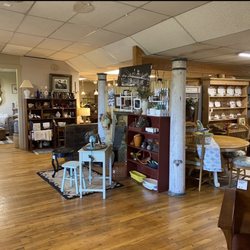 Greenwood Antiques & Uniques