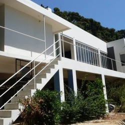 Cap Moderne - Villa E-1027 d'Eileen Gray Etoile de Mer Cabanon et Unites de Camping de Le Corbusier