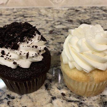 The Sweet Spot Bakery - Cookies & Cream and Lychee (with chunks of lychee in it).  Unfortunately we ate the other flavors before I got a shot of them! - Desserts Near Me - Duluth, Georgia