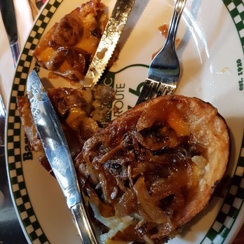 Barney's Beanery - Potato skins with onion, mushroom and cheddar - Breakfast & Brunch Near Me - Westwood, California