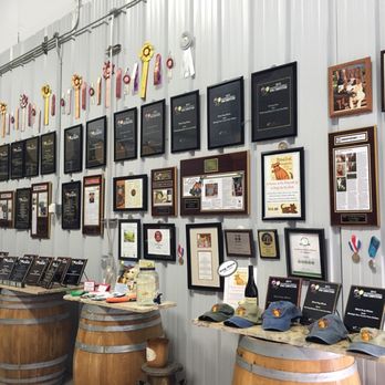 Ecluse Wines - Wineries Near Me - Paso Robles, California Ecluse Wines - Wineries Near Me - Paso Robles, California