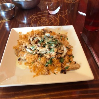 El Tapatio Mexican Restaurant - Lunch chicken over rice - Mexican Near Me - Raleigh, North Carolina
