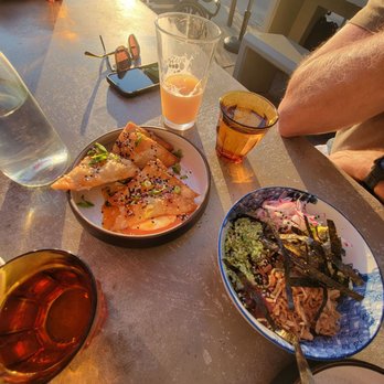 SENATE - Pot stickers, IPA & ahi poke bowl - Gastropubs Near Me - Blue Ash, Ohio