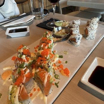 Maru Sushi & Grill - Cosmo Salmon - Sushi Bars Near Me - Grand Rapids, Michigan
