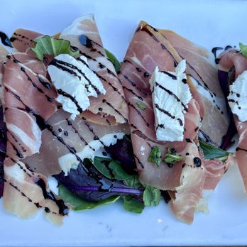 Tutti's Ristorante - Italian Near Me - Westport, Connecticut Tutti's Ristorante - Italian Near Me - Westport, Connecticut