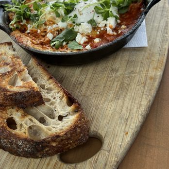 Magnolia House - Shakshouka and really good bread - Cocktail Bars Near Me - Pasadena, California