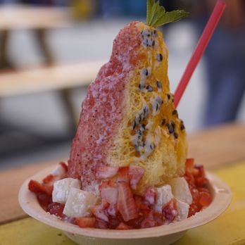 Chichi Dango - a piece of cake on a plate - Street Vendors Near Me - Los Angeles, California Chichi Dango - a piece of cake on a plate - Street Vendors Near Me - Los Angeles, California