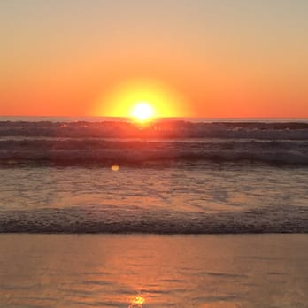 Surfer Beach Hotel - Amazing sunsets directly behind hotel - San Diego, CA