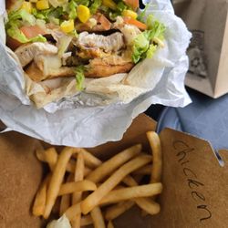 Brothers Burgers - Chicken burger with fries