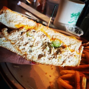 Joe's One-Niner Diner - A perfectly executed tuna melt! - American Near Me - Paso Robles, California Joe's One-Niner Diner - A perfectly executed tuna melt! - American Near Me - Paso Robles, California