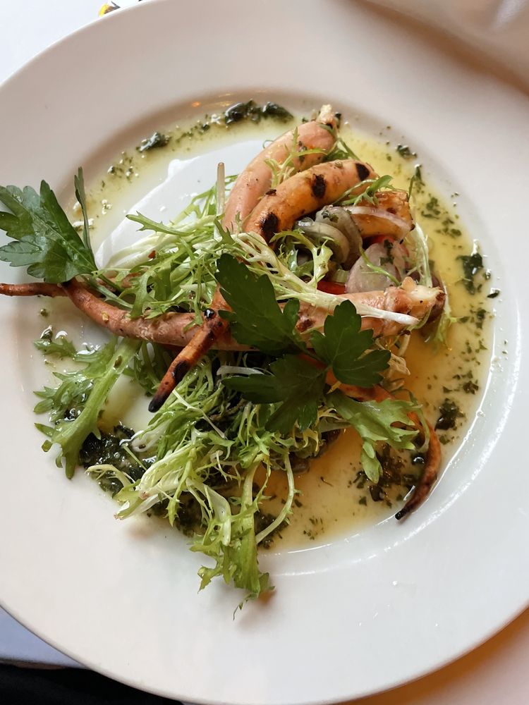 HOLDER Updated August 2024 434 Photos & 382 Reviews 407 Rue