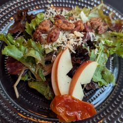 Tiburon Fine Dining - The best salad!!!