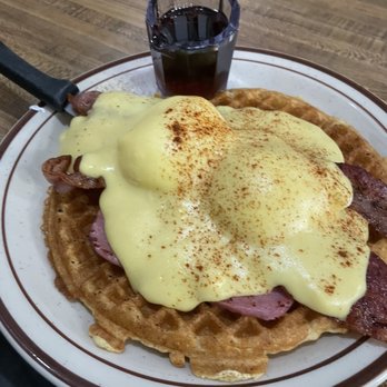 Harry's Coffee Shop - BW Benny - American Near Me - La Jolla, California Harry's Coffee Shop - BW Benny - American Near Me - La Jolla, California