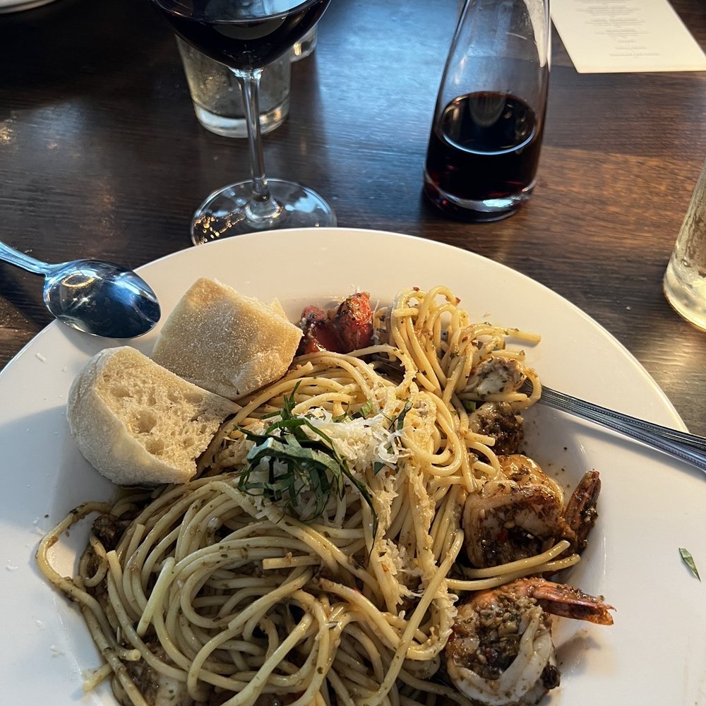 Pastini - Spaghetti Con Gamberetti. Was hoping for large prawns but good - Italian Near Me - Eugene, Oregon Pastini - Spaghetti Con Gamberetti. Was hoping for large prawns but good - Italian Near Me - Eugene, Oregon