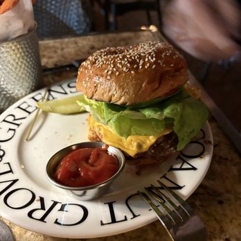 Greenstreet Cafe - Cheeseburger - Breakfast & Brunch Near Me - Miami, Florida Greenstreet Cafe - Cheeseburger - Breakfast & Brunch Near Me - Miami, Florida