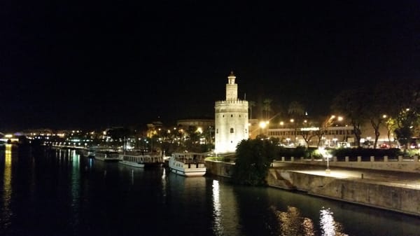 Torre del Oro by null