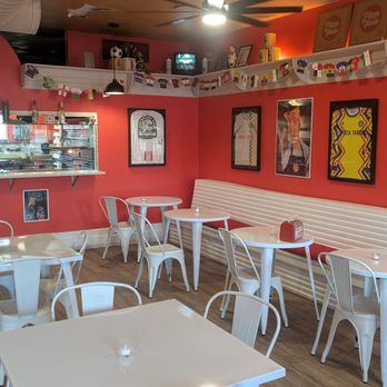 Pizza Tascio - Interior - Pizza Near Me - Kansas City, Missouri Pizza Tascio - Interior - Pizza Near Me - Kansas City, Missouri