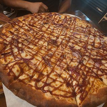 Brick Oven Pizzeria - Bbq chicken pizza - Pizza Near Me - Glendale, California
