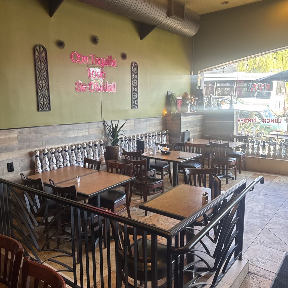 El Agavero - The front dining room - Mexican Near Me - Oakland, California El Agavero - The front dining room - Mexican Near Me - Oakland, California