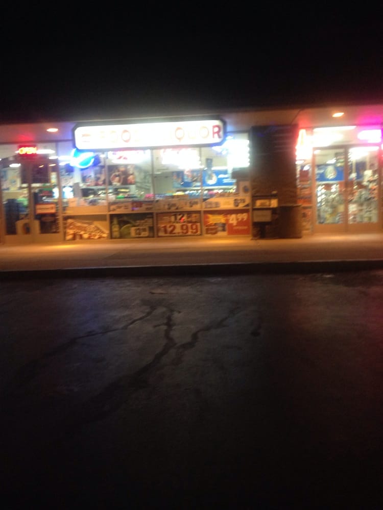 FRIENDS FOOD AND LIQUOR Updated October 2024 343 E 10th St, Gilroy