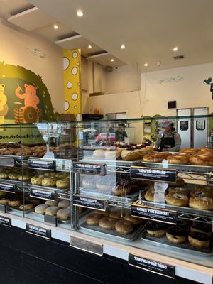 DONUT FRIEND HIGHLAND PARK by null