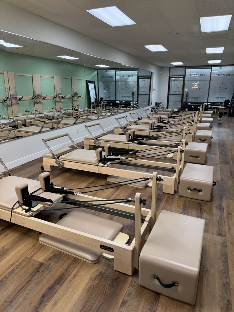 Pilates by Yolisa Logo