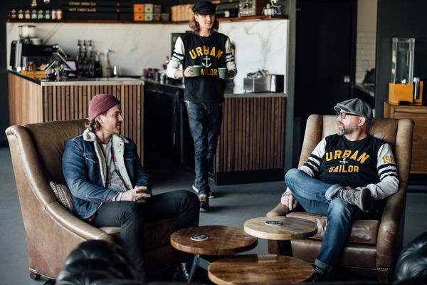 URBAN SAILOR COFFEE by null