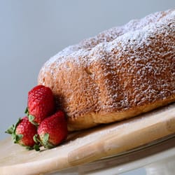 Lynnette's Cakes and Catering - Vanilla Poundcake