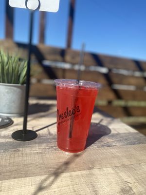 Preslee's by null