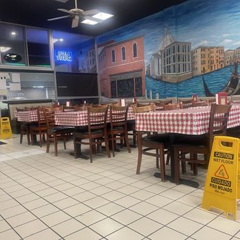 Deli News Pizza - Small dining area - Italian Near Me - Long Beach, California Deli News Pizza - Small dining area - Italian Near Me - Long Beach, California