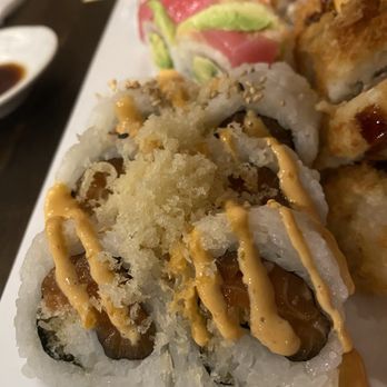 Midtown Sushi and Ramen - Spicy Salmon Roll - Sushi Bars Near Me - Saint Louis, Missouri Midtown Sushi and Ramen - Spicy Salmon Roll - Sushi Bars Near Me - Saint Louis, Missouri