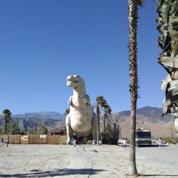 Cabazon Dinosaurs - Museums Near Me - Cabazon, California