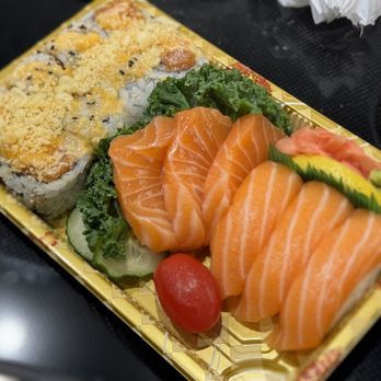 Gourmet Sushi - Salmon Lovers - Sushi Bars Near Me - Ottawa, Ontario Gourmet Sushi - Salmon Lovers - Sushi Bars Near Me - Ottawa, Ontario