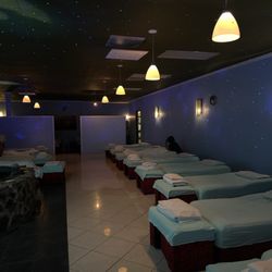 Happy Day Spa - Foot massage area