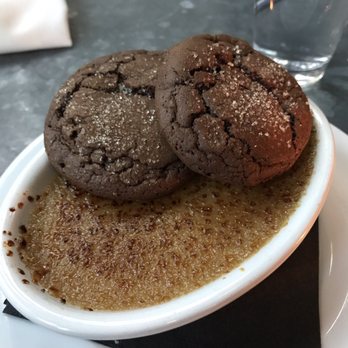 The Ice Plant - Creme brûlée w chocolate cookies. Very good! - Cocktail Bars Near Me - St. Augustine, Florida
