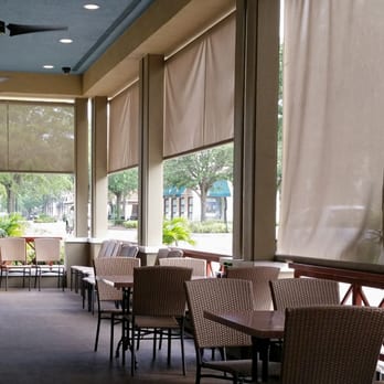 Another Broken Egg Cafe - Patio seating - Breakfast & Brunch Near Me - Winter Park, Florida