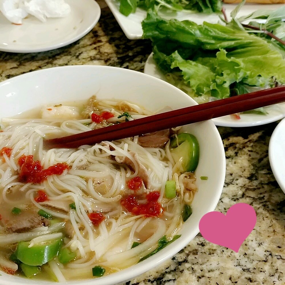 Da Vang Restaurant - Add lots of chili oil, jalapeno, and you can't forget the LIME! - Vietnamese Near Me - Phoenix, Arizona Da Vang Restaurant - Add lots of chili oil, jalapeno, and you can't forget the LIME! - Vietnamese Near Me - Phoenix, Arizona