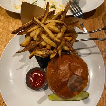 City Tap House - Gastropubs Near Me - Nashville, Tennessee City Tap House - Gastropubs Near Me - Nashville, Tennessee