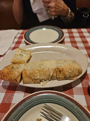 Giovanni's by null