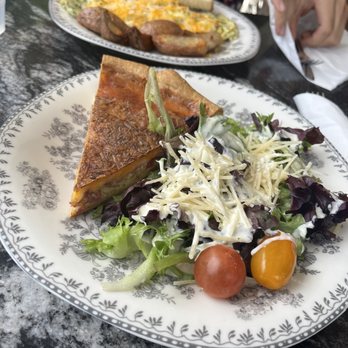 Commonwealth Coffeehouse & Bakery - Coffee & Tea Near Me - San Antonio, Texas