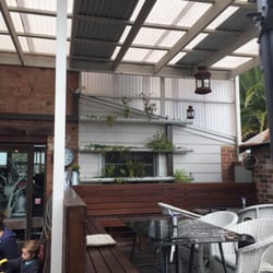 Petite Belle - Outdoor dining