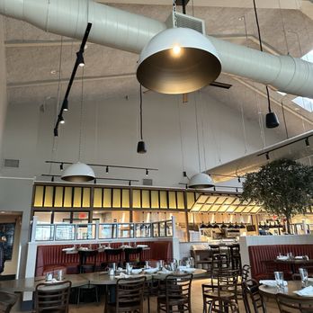 JT Commons - Pizza Near Me - Middletown, Rhode Island