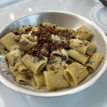 Madela Pizza Pasta - Talism Pasta - Pizza Near Me - Los Angeles, California Madela Pizza Pasta - Talism Pasta - Pizza Near Me - Los Angeles, California