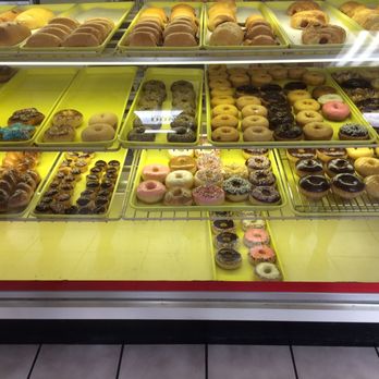 Hot and Creamy Donuts - Bakeries Near Me - Dallas, Texas