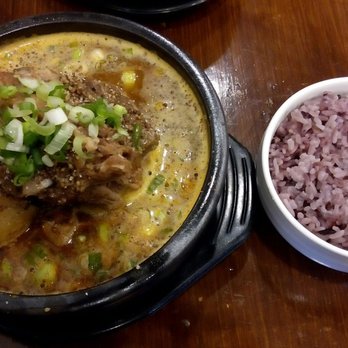 Makkal Chon - Pork bone soup - Korean Near Me - Toronto, Ontario