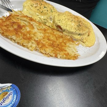 Chubby's Diner - Benedicts hall of fame - Diners Near Me - Manteca, California